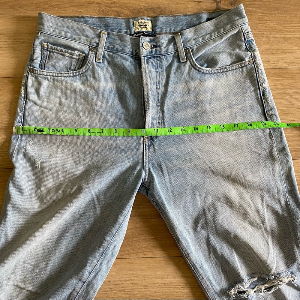Citizens of Humanity McKenzie curved straight leg light wash distressed jeans 28 - Picture 8 of 11